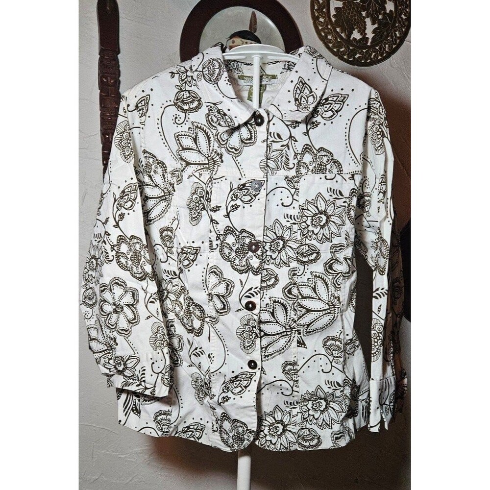Size Medium Mirror Image White & Olive Brown Floral Print Top with Button Front